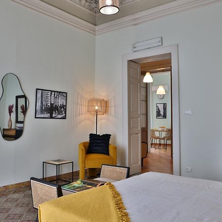 La Casa Del Gelsomino Palace 阿奇雷亚莱 外观 照片